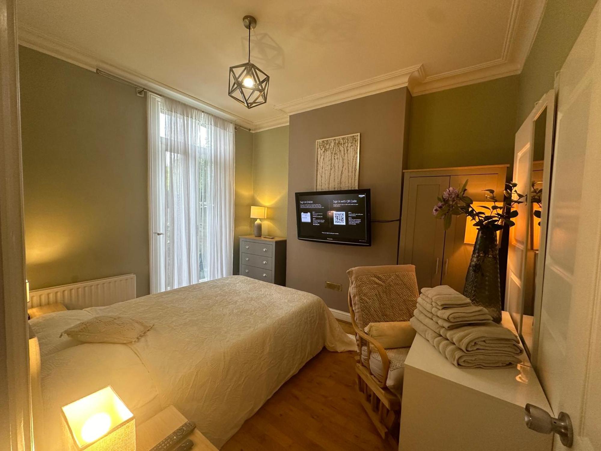 My Sky Secret Garden 1 Bedroom Londyn Zewnętrze zdjęcie